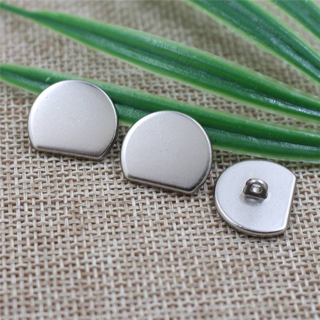 Zinc Alloy Sew-On Button hardware product image